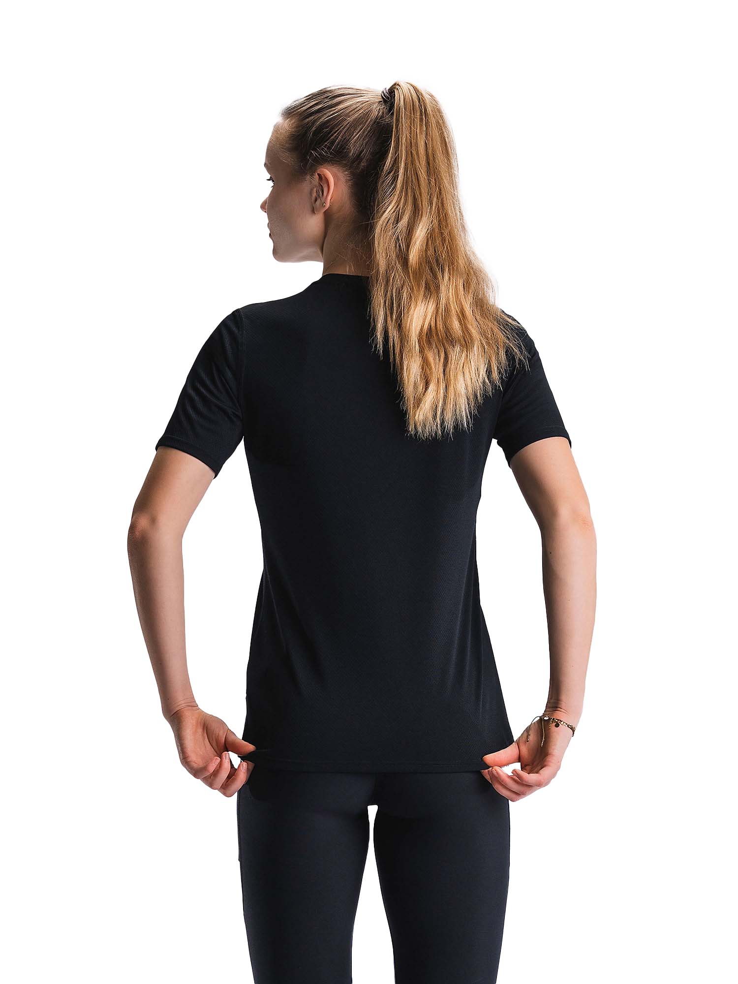 Womens run t shirt 1035 black 2 v1