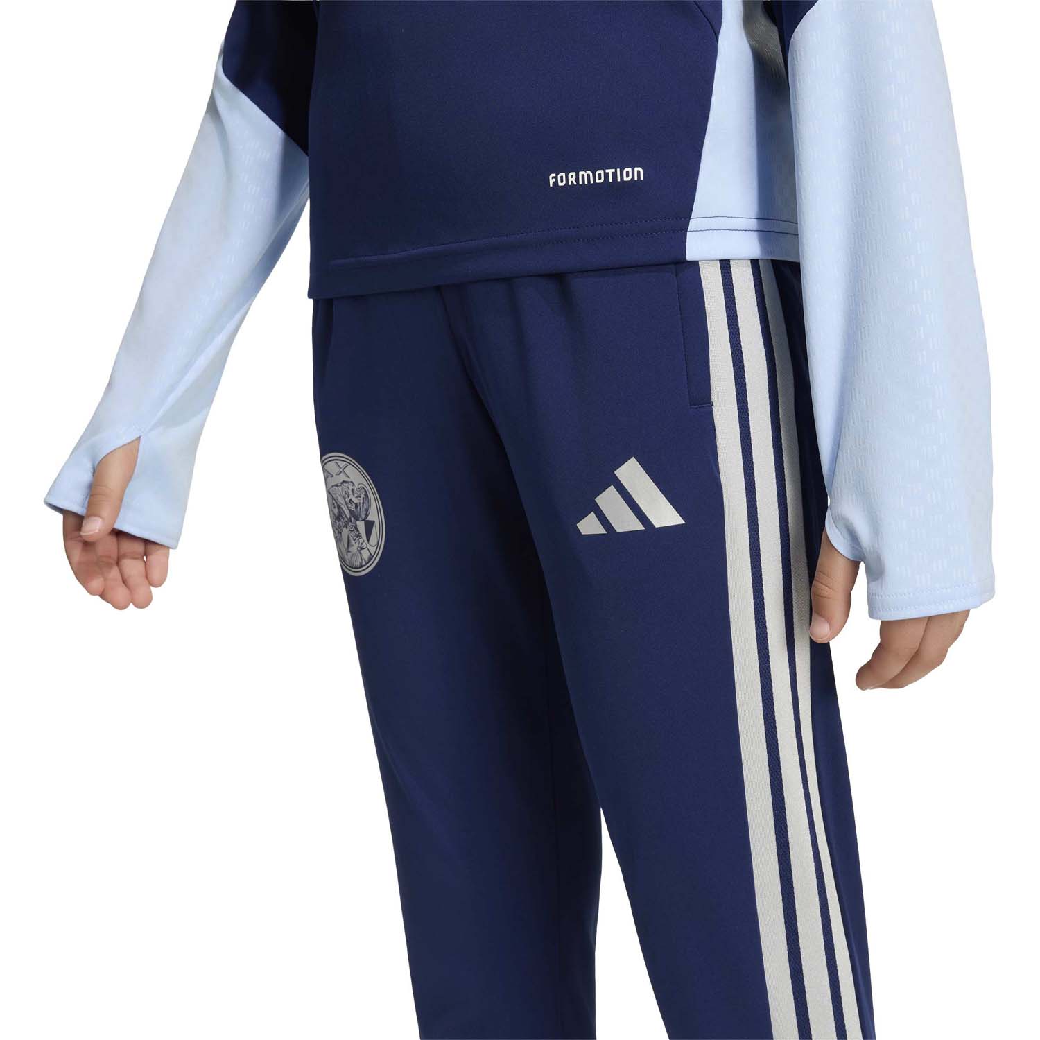 Kc1862 5 apparel on model detail view 1 white