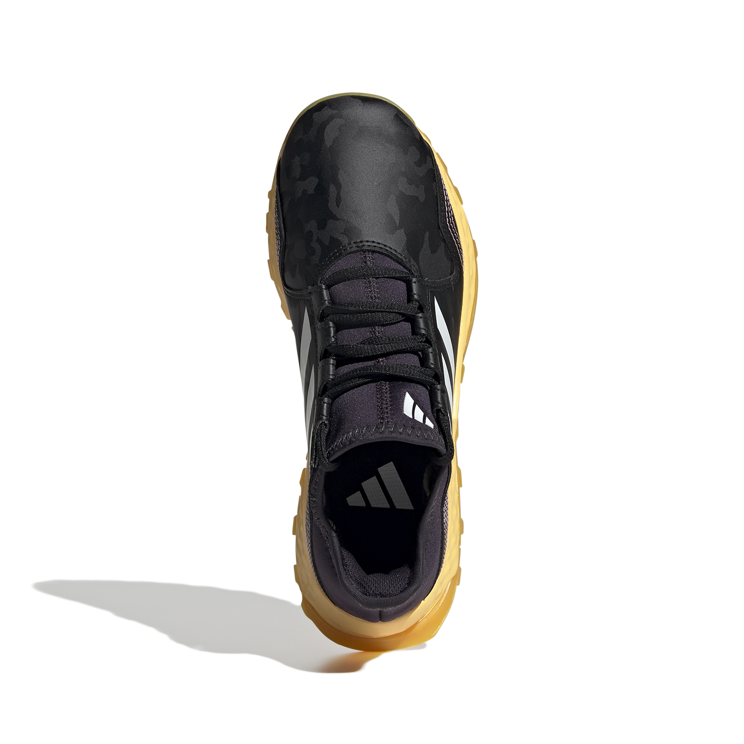 Ig2039 3 footwear photography top portrait view white