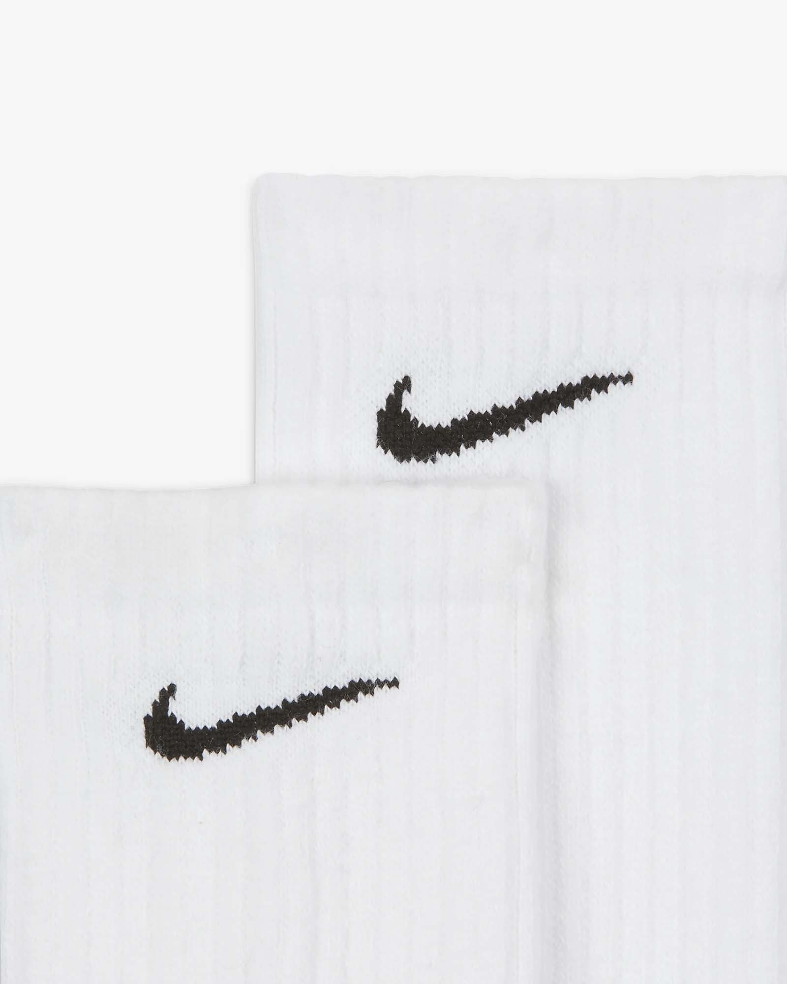 NIKE Everyday Cushioned 