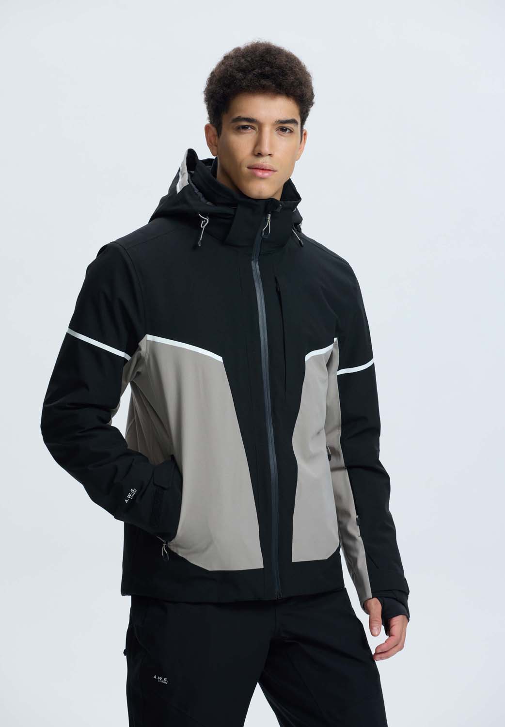 8 56124 839 i 990 modelcropped