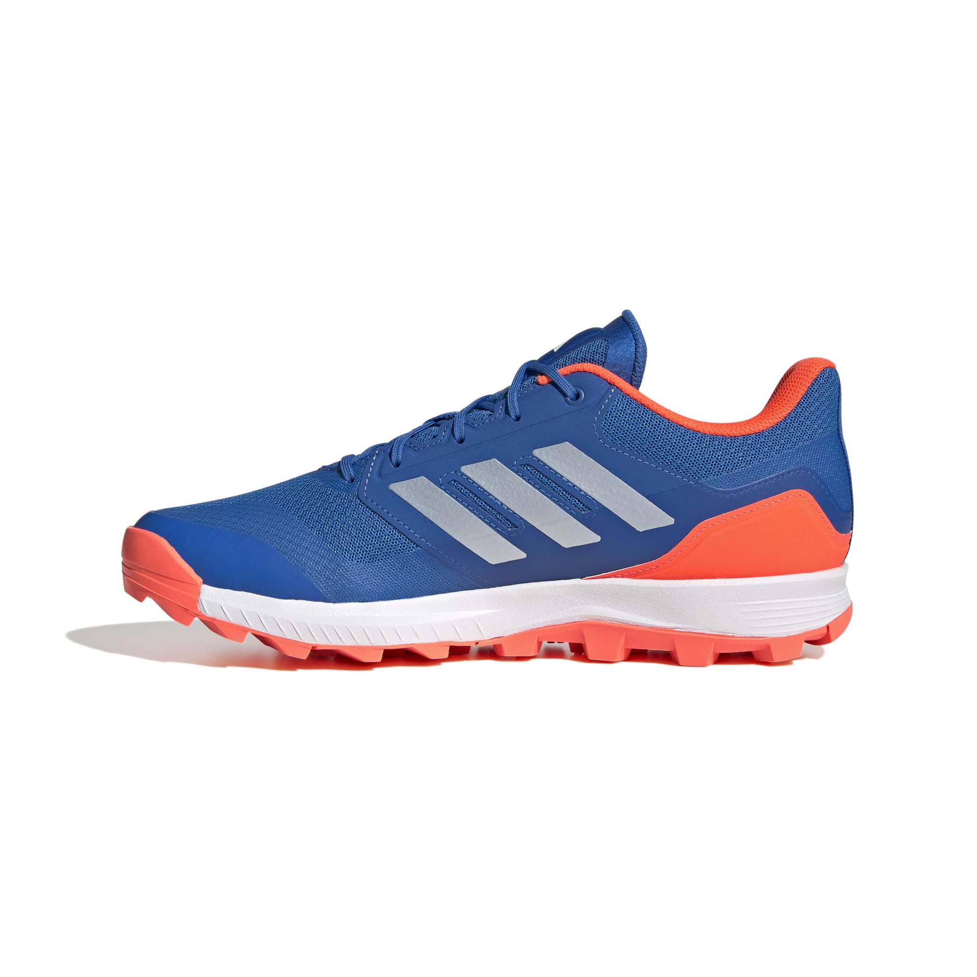 Jp9829 5 footwear photography side medial center view white