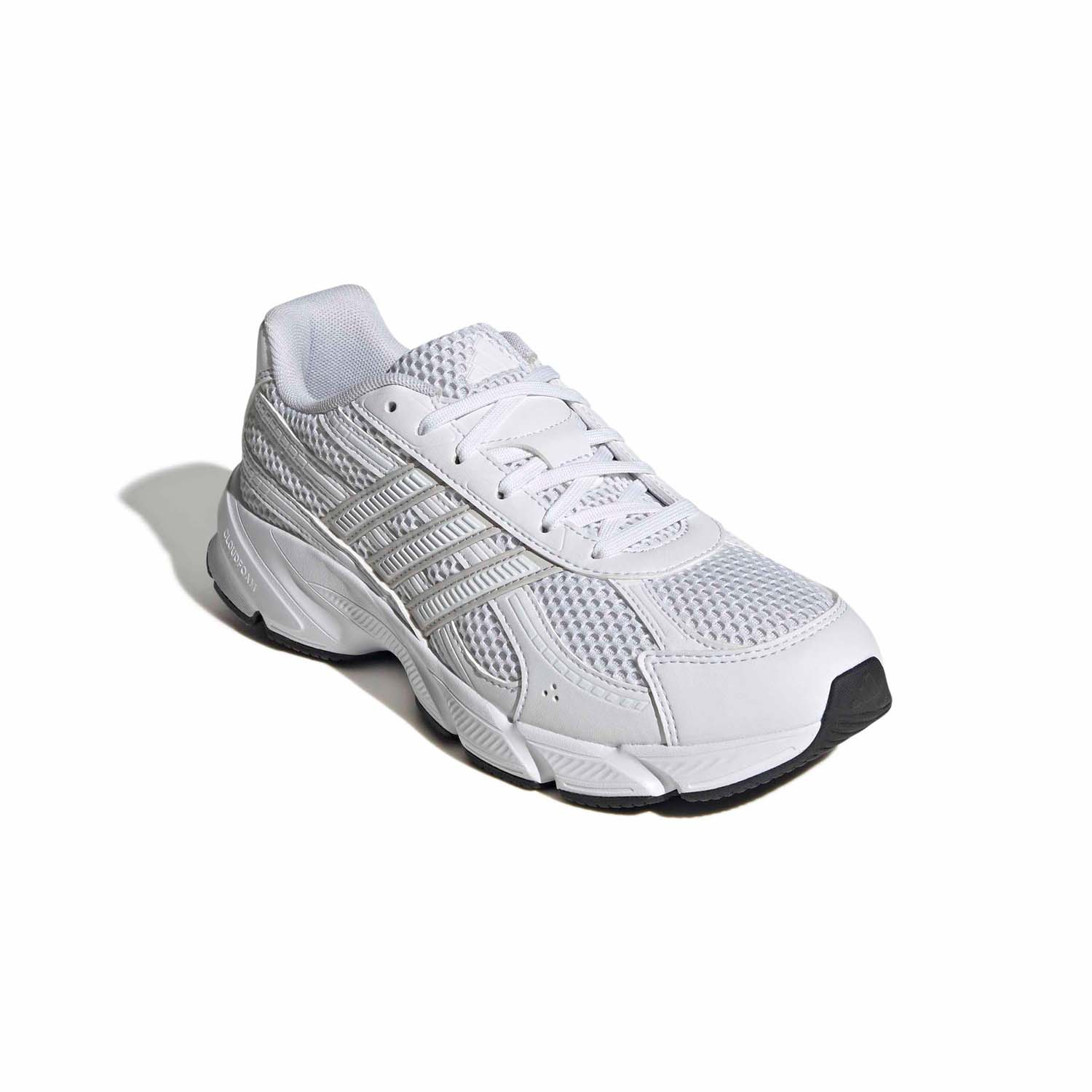Ki4225 6 footwear photography front lateral top view white