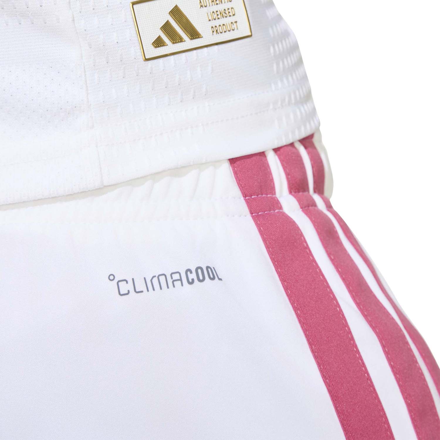 Jz7214 6 apparel on model detail view 2 white