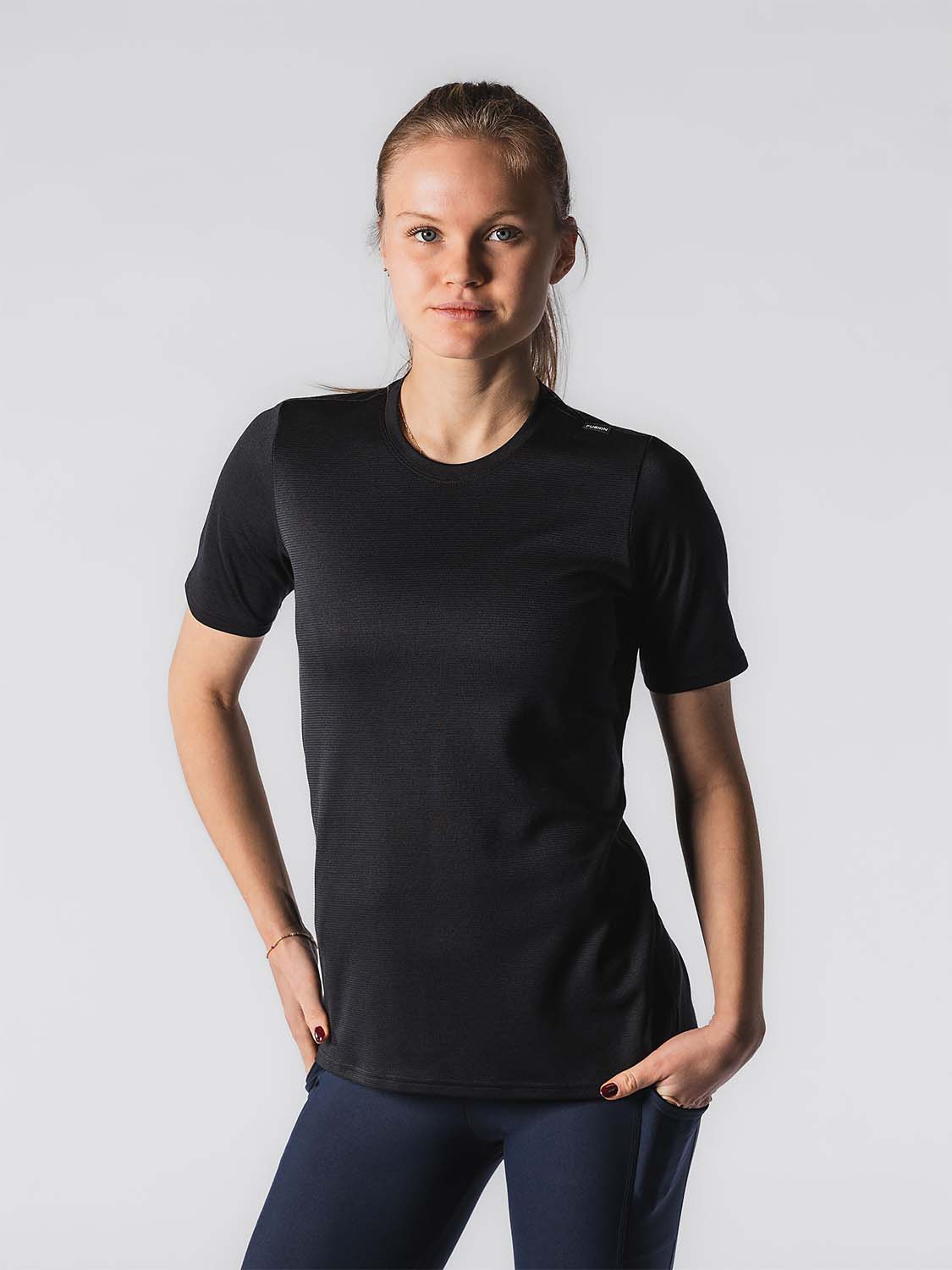 Womens technical merino 150 t shirt 1154 black 1 v1