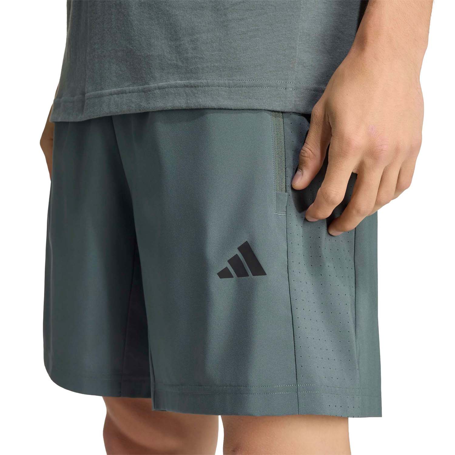 Ks3847 5 apparel on model detail view 1 white