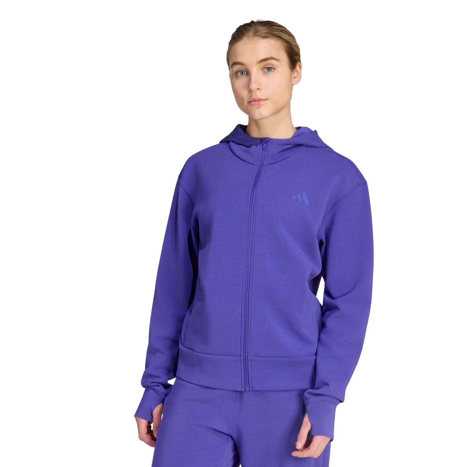 Ks3299 2 apparel on model standard view white