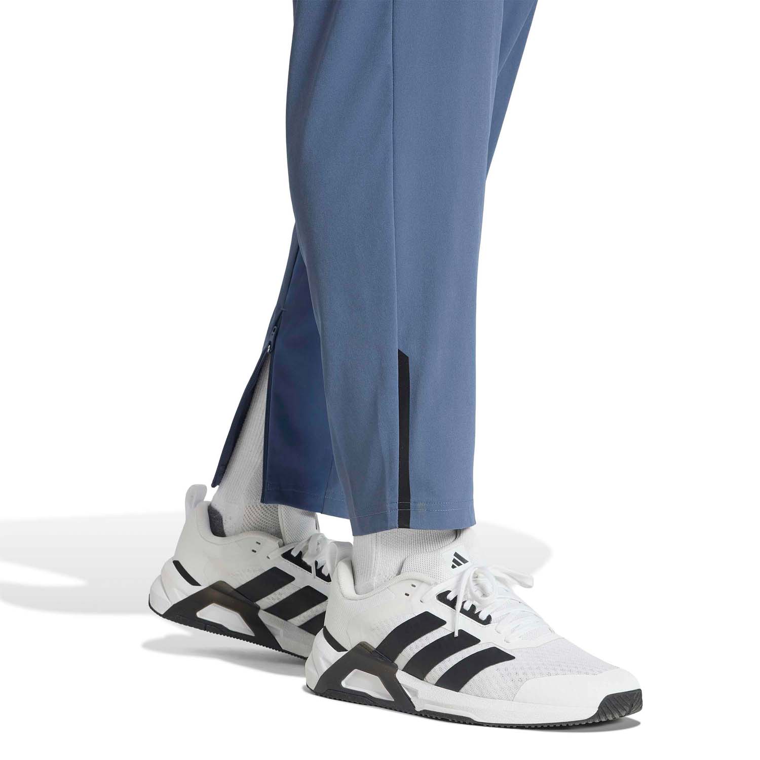 Ks6397 7 apparel on model detail view 2 white
