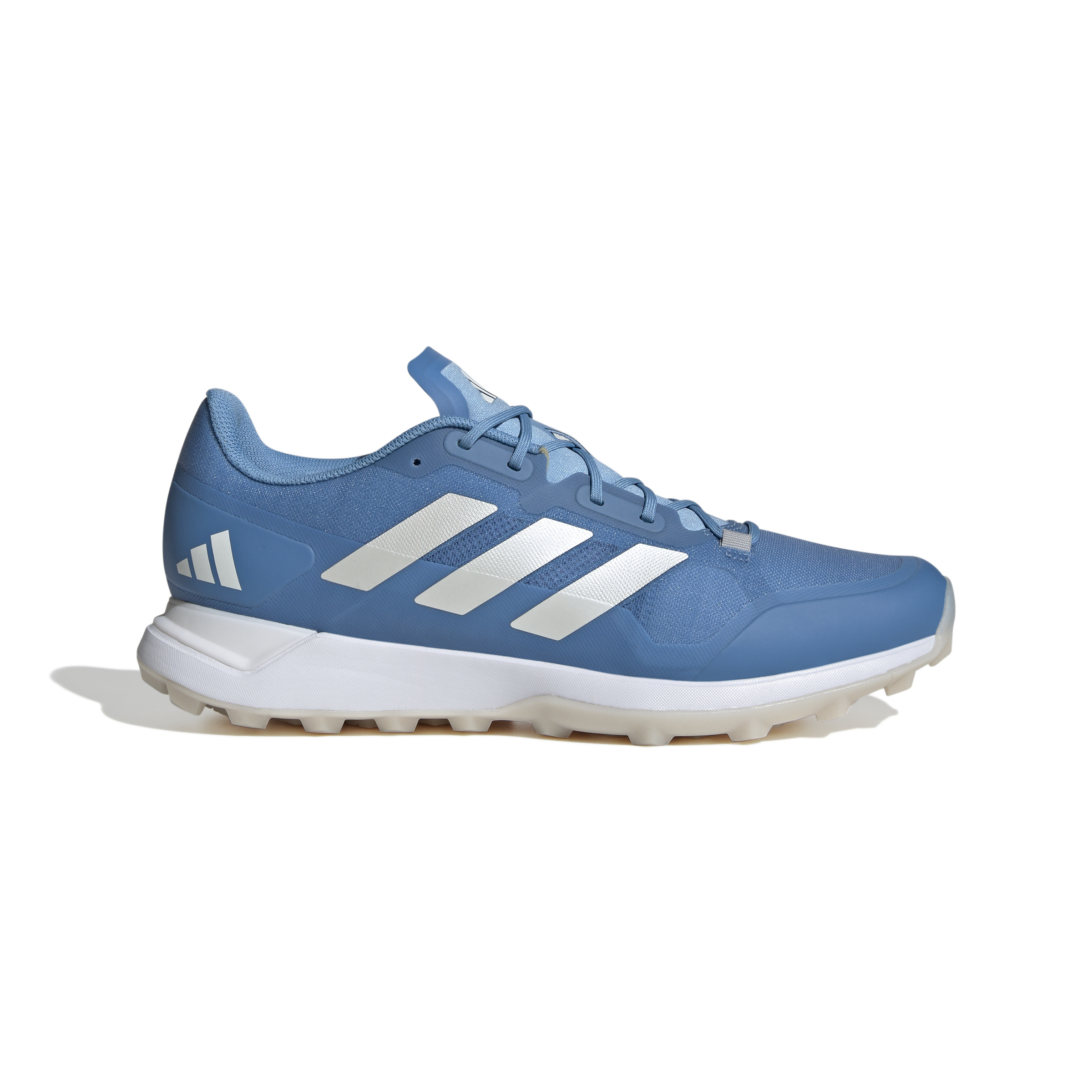 Ig2048 1 footwear photography side lateral center view white