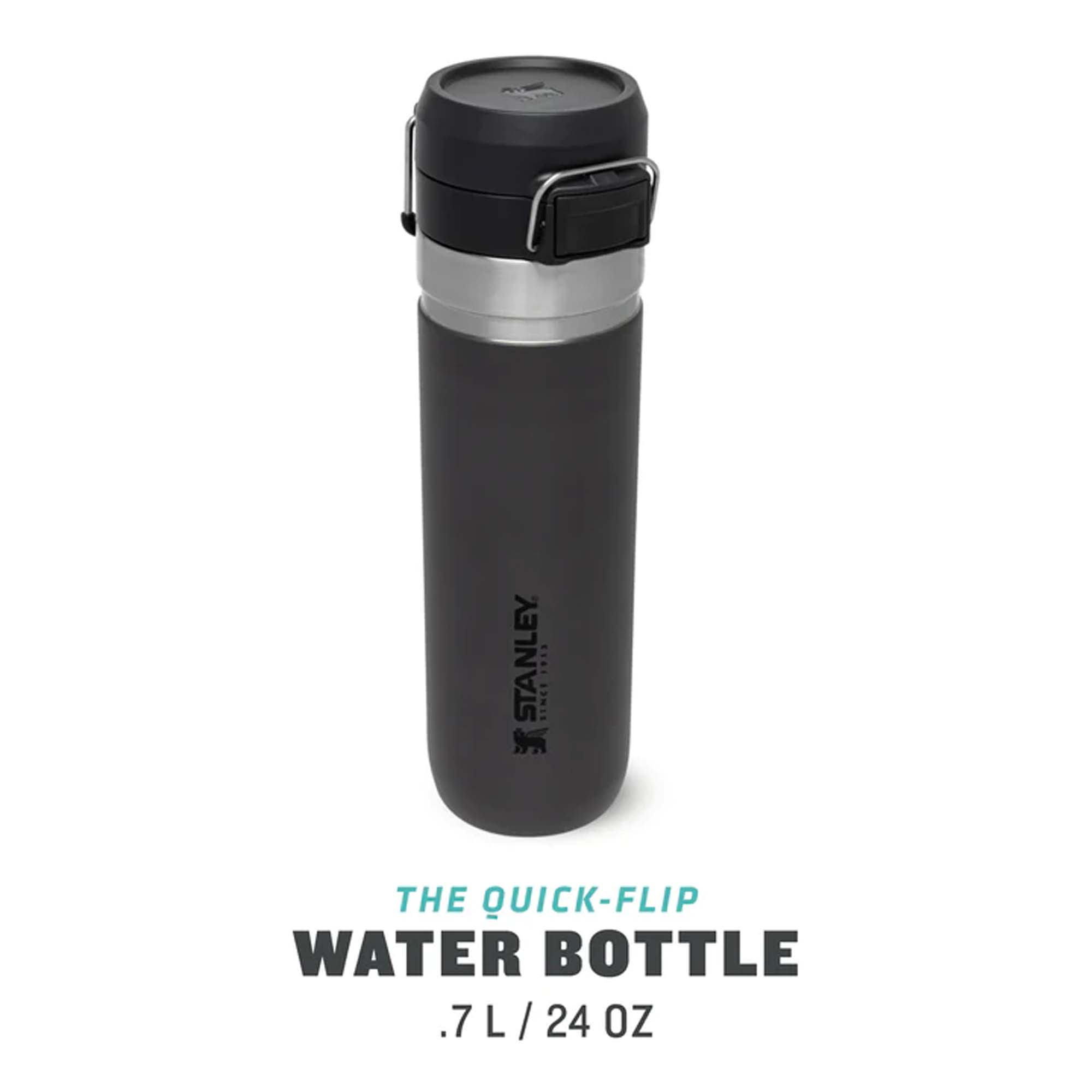 STANLEY The Quick-Flip Water Bottle .7L / 24oz STANLEY The Quick-Flip Water Bottle .7L / 24oz
