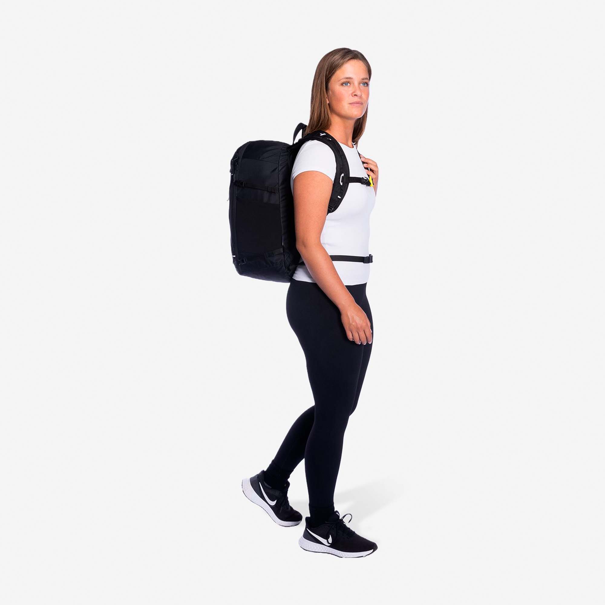 0004206 montagon premium 25 hiking daypack