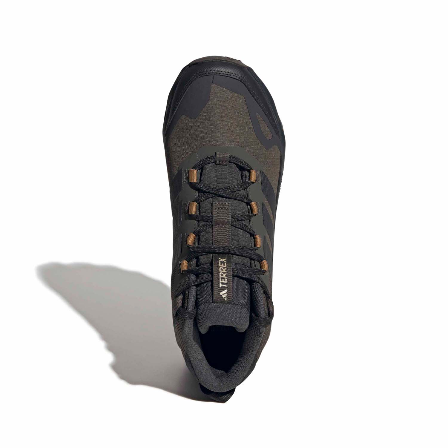 Jr3980 3 footwear photography top portrait view white
