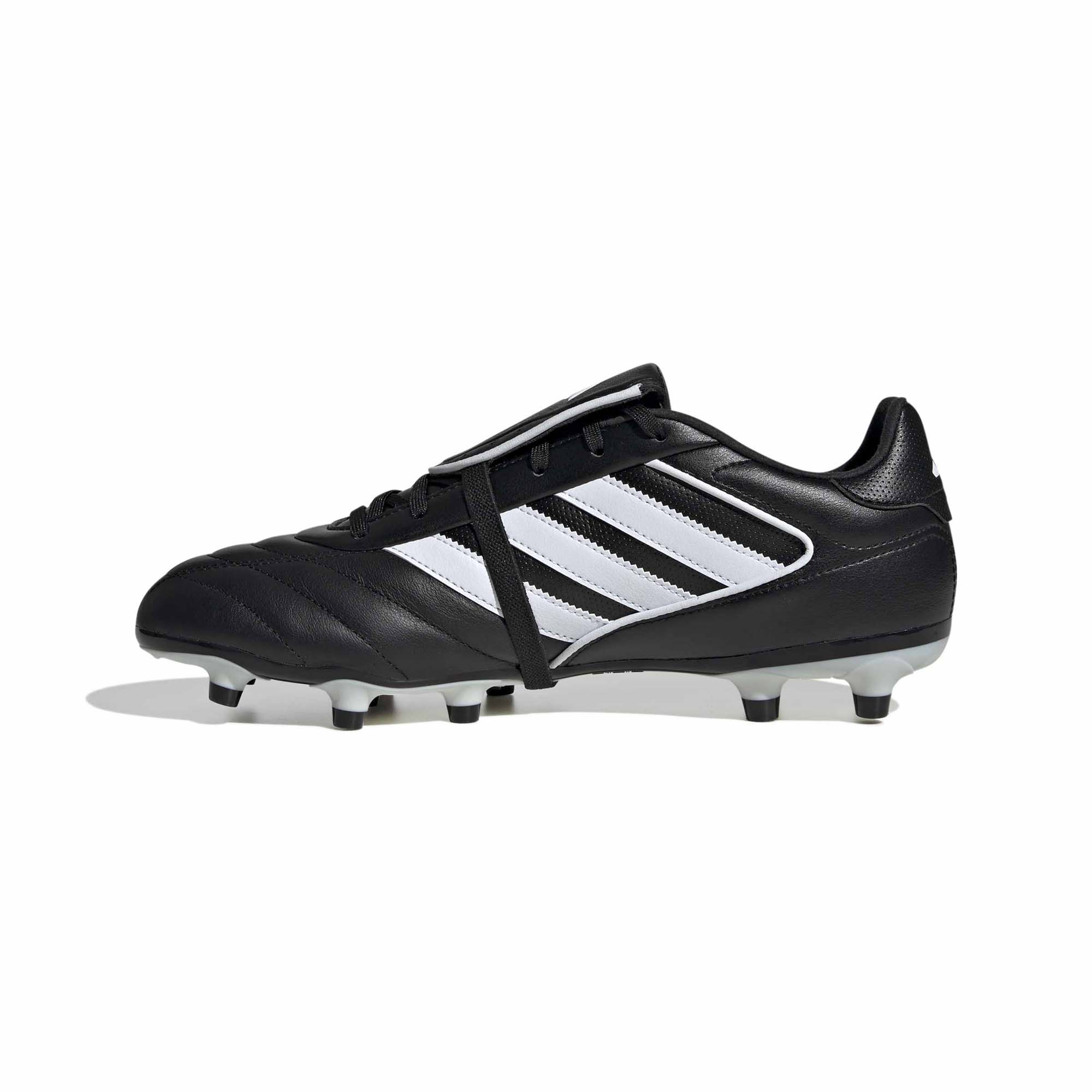 Ig8740 4 footwear photography side medial center view white
