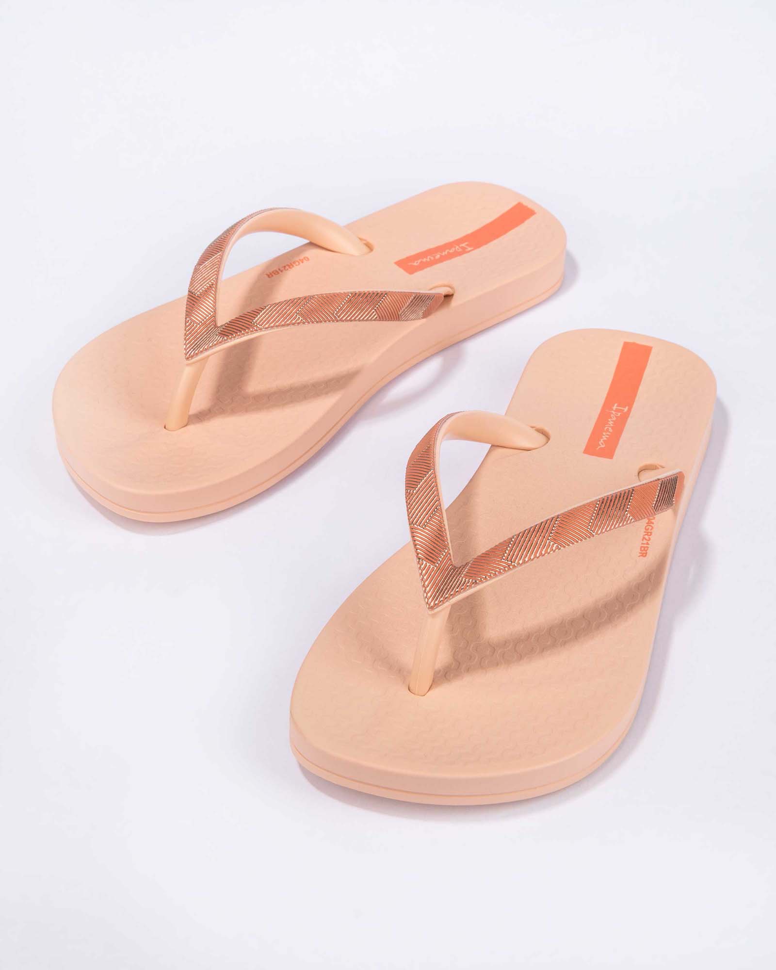 IPANEMA Anatomic Mesh Junior IPANEMA Anatomic Mesh Junior