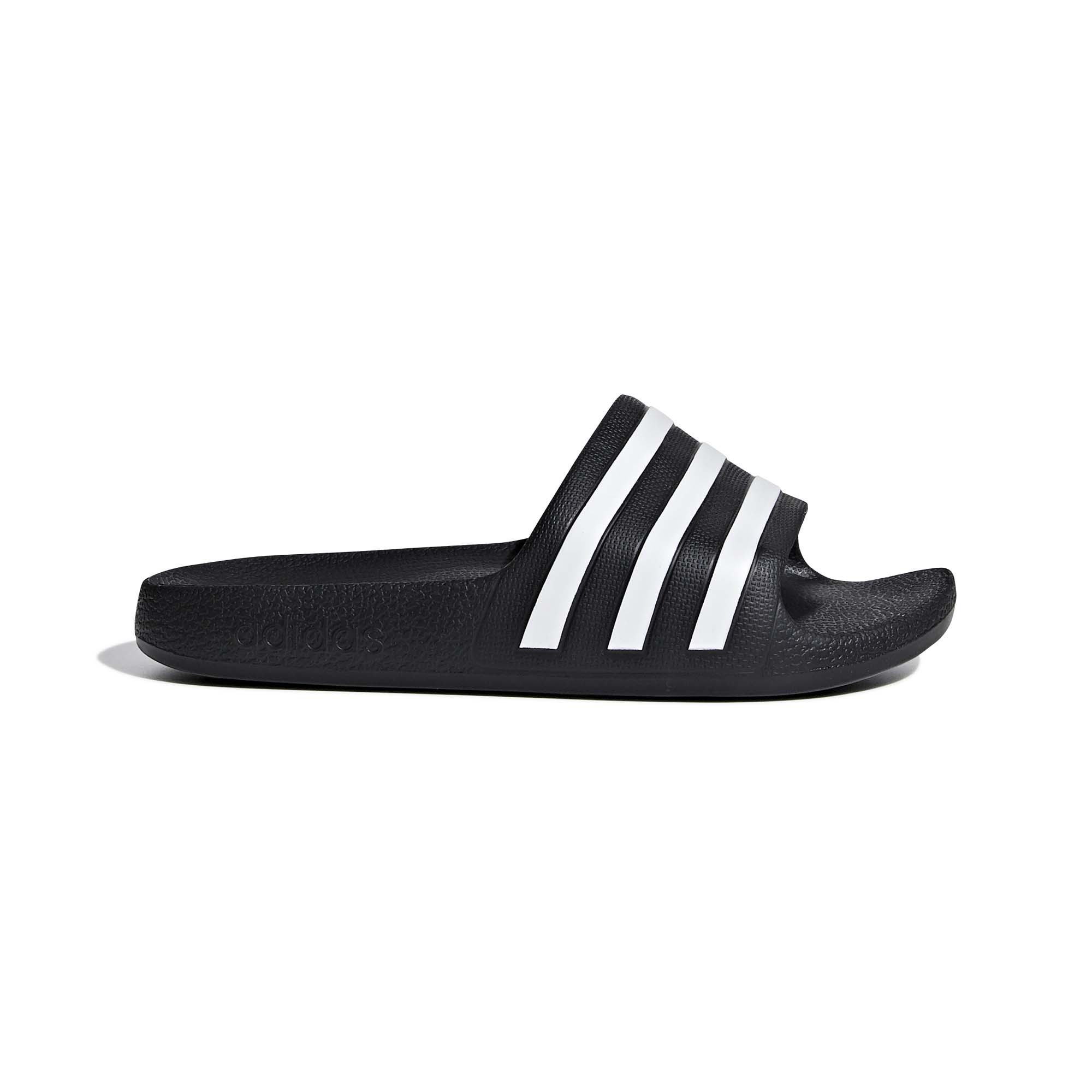 F35556 1 footwear photography side lateral center view white
