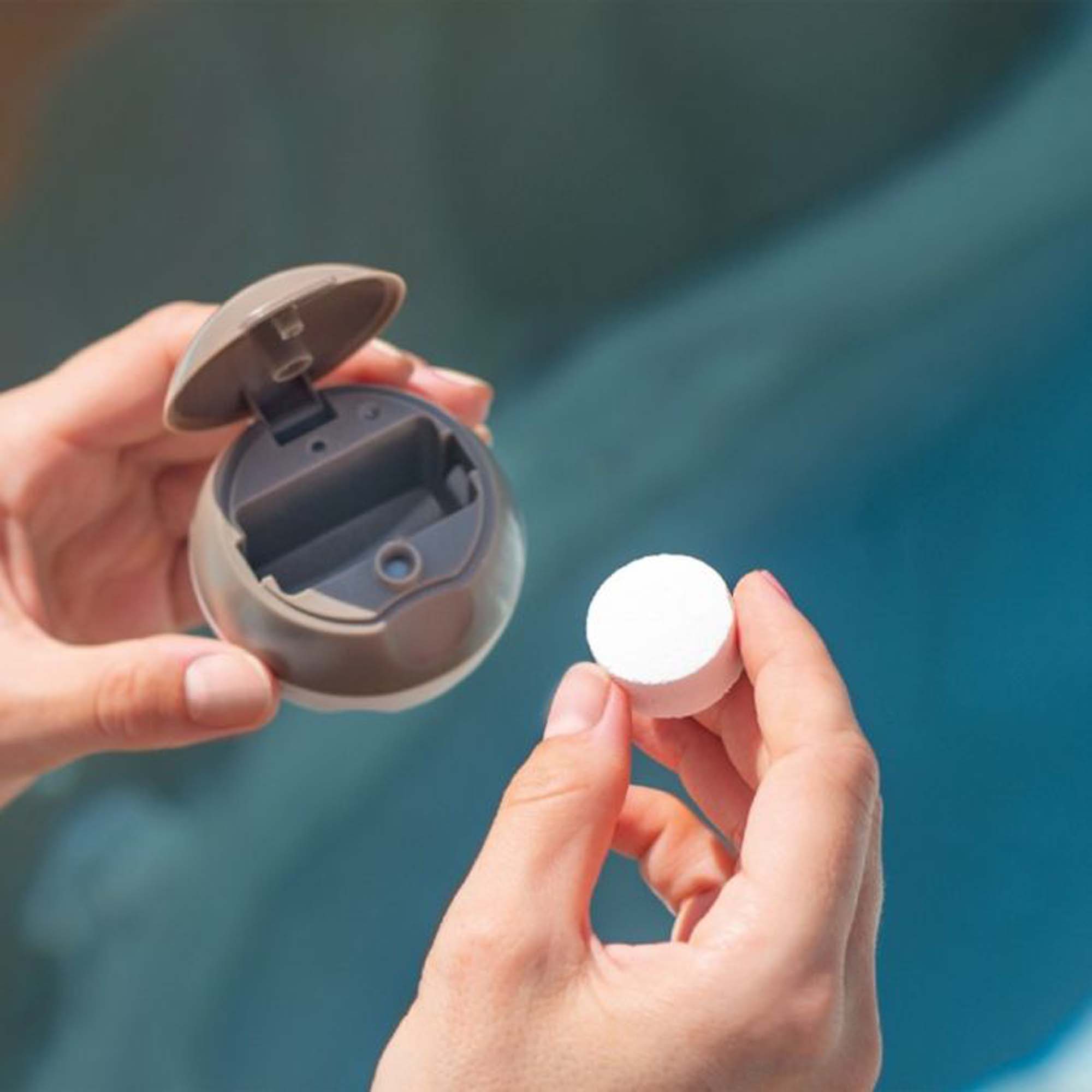 INTEX Floating Dispenser INTEX Floating Dispenser