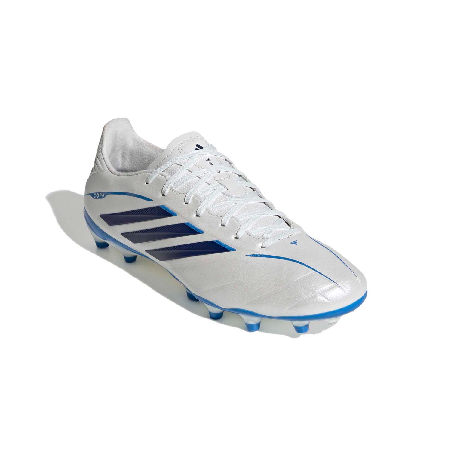 Ki0656 5 footwear photography front lateral top view white