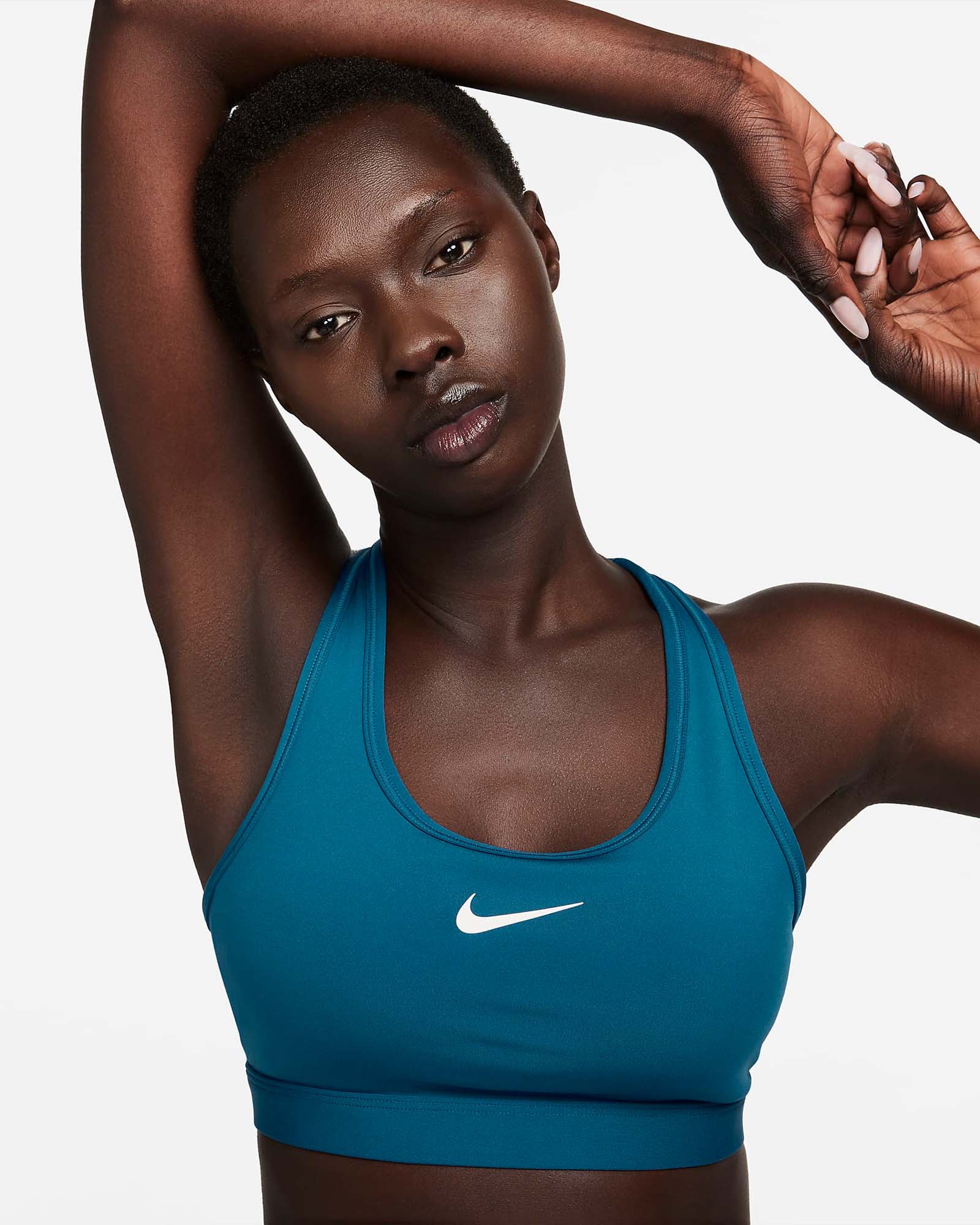 NIKE Swoosh Medium Support NIKE Swoosh Medium Support