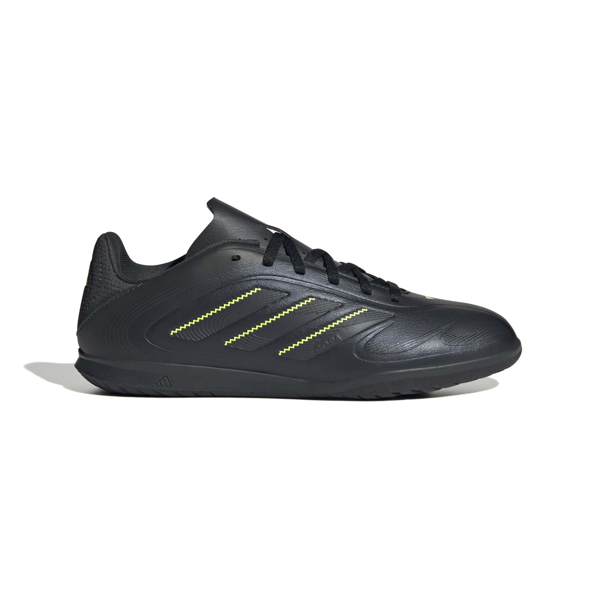 Jr2909 1 footwear photography side lateral center view white