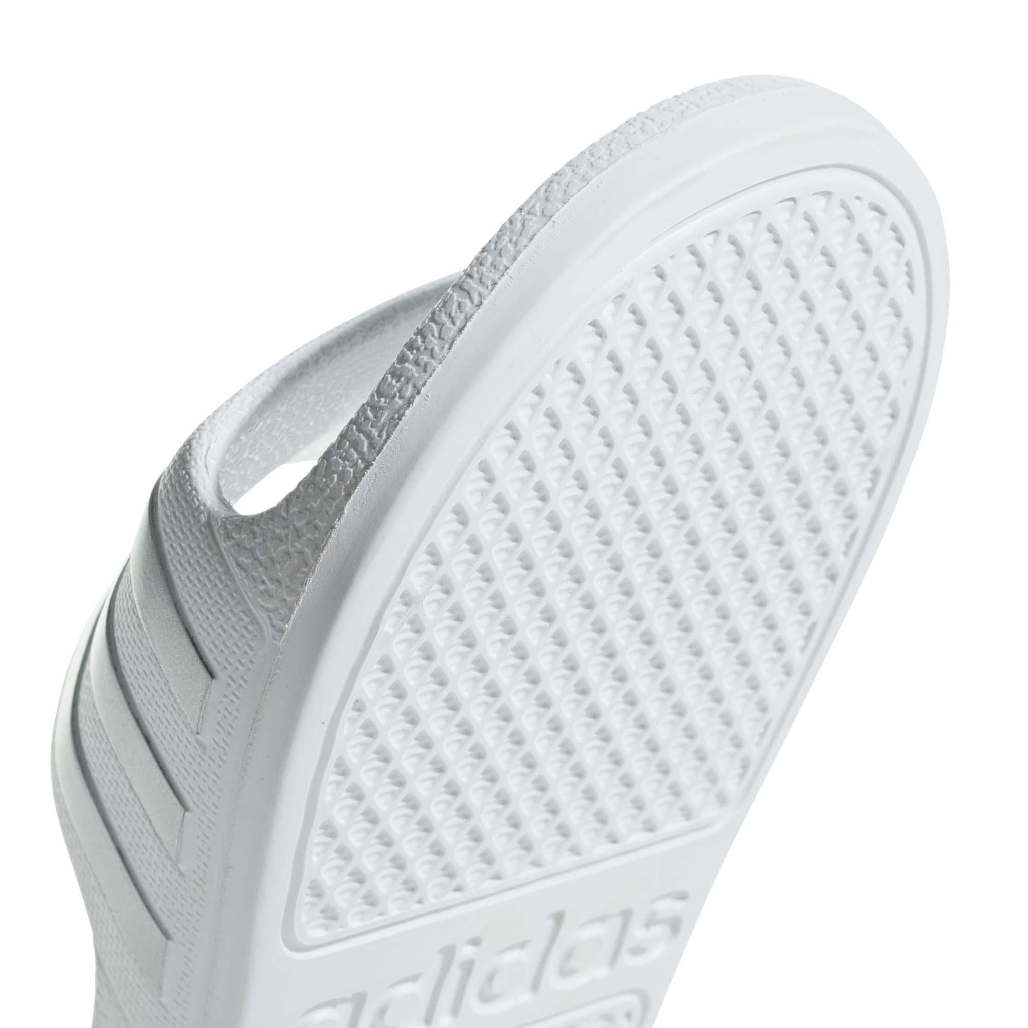 F35555 8 footwear photography detail view 1 white