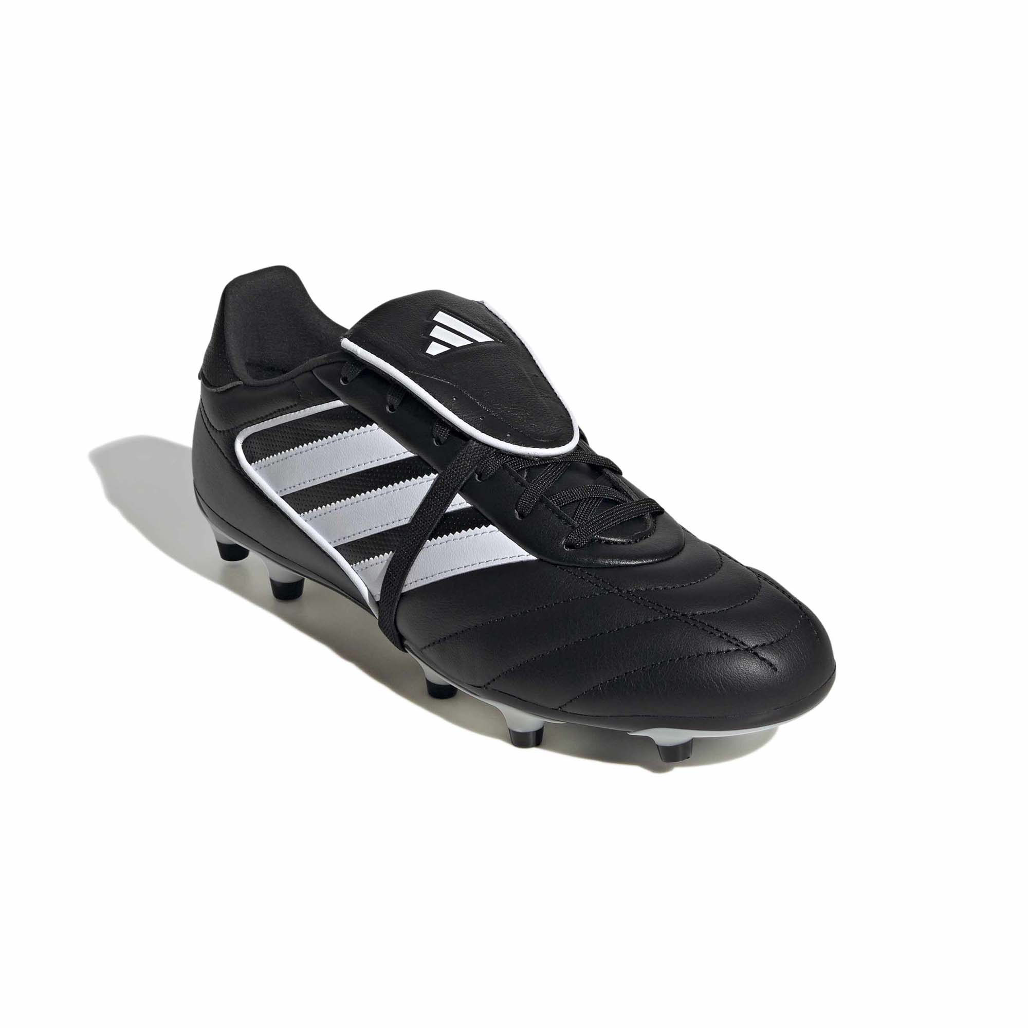 Ig8740 5 footwear photography front lateral top view white