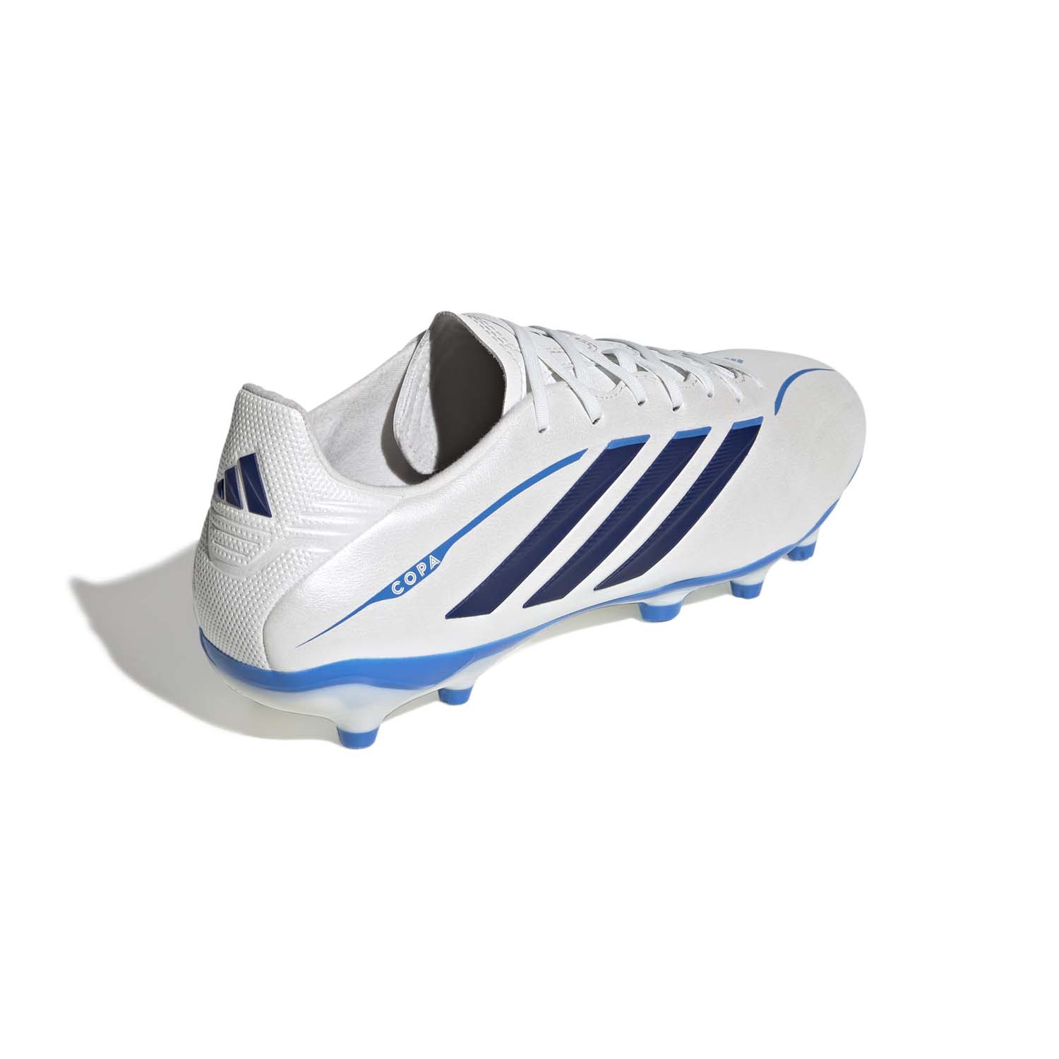 Ki0656 6 footwear photography back lateral top view white