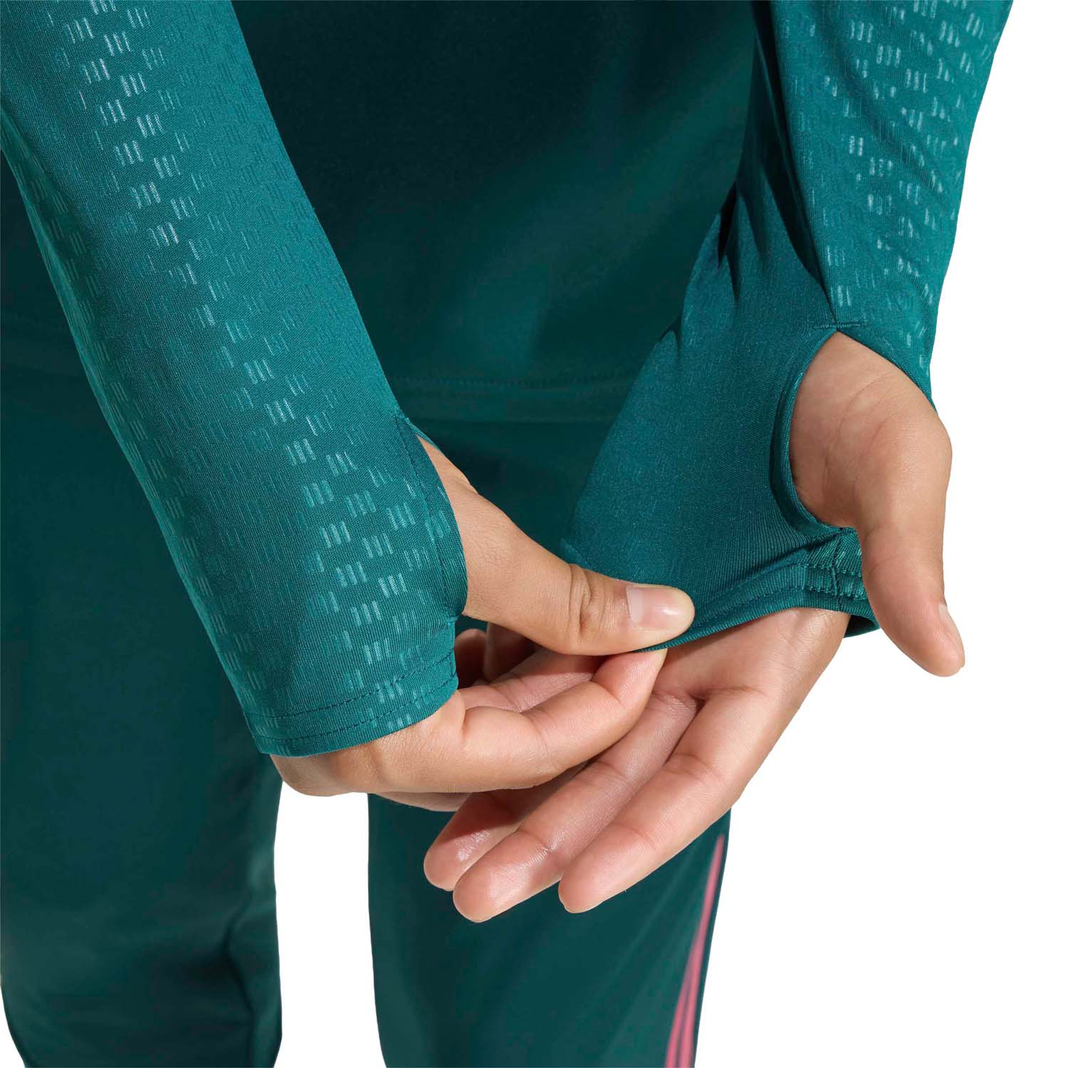 Kb6343 7 apparel on model detail view 2 white